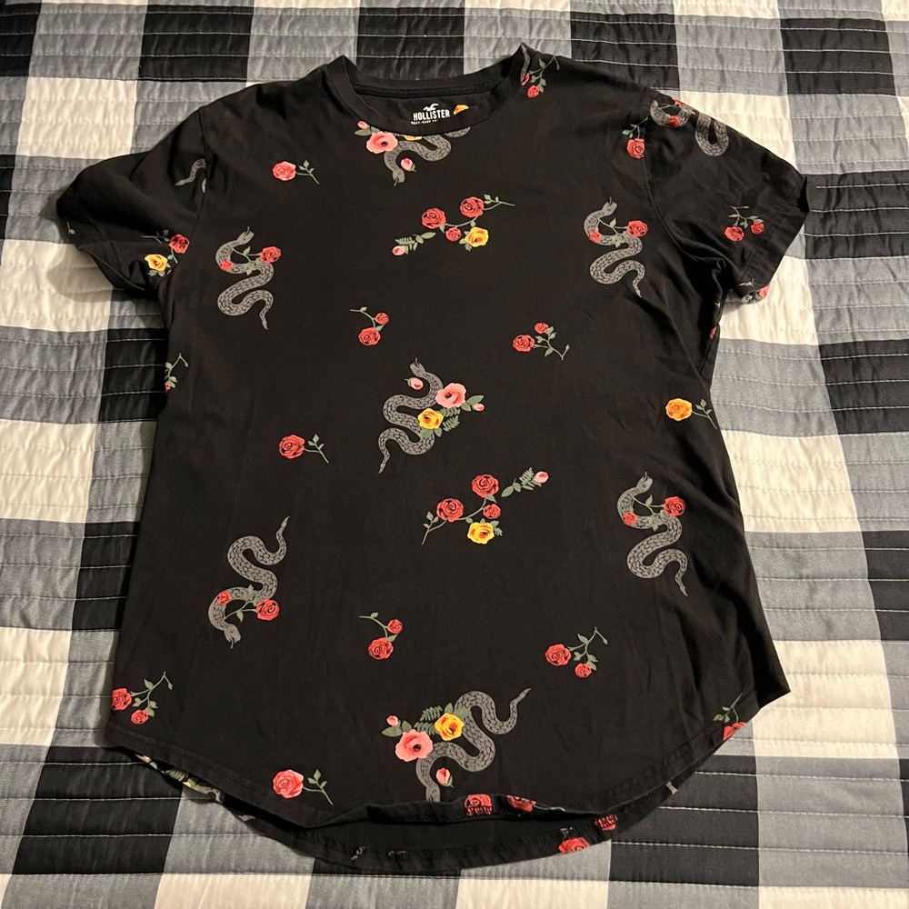 Medium black with snakes and roses hollister shirt